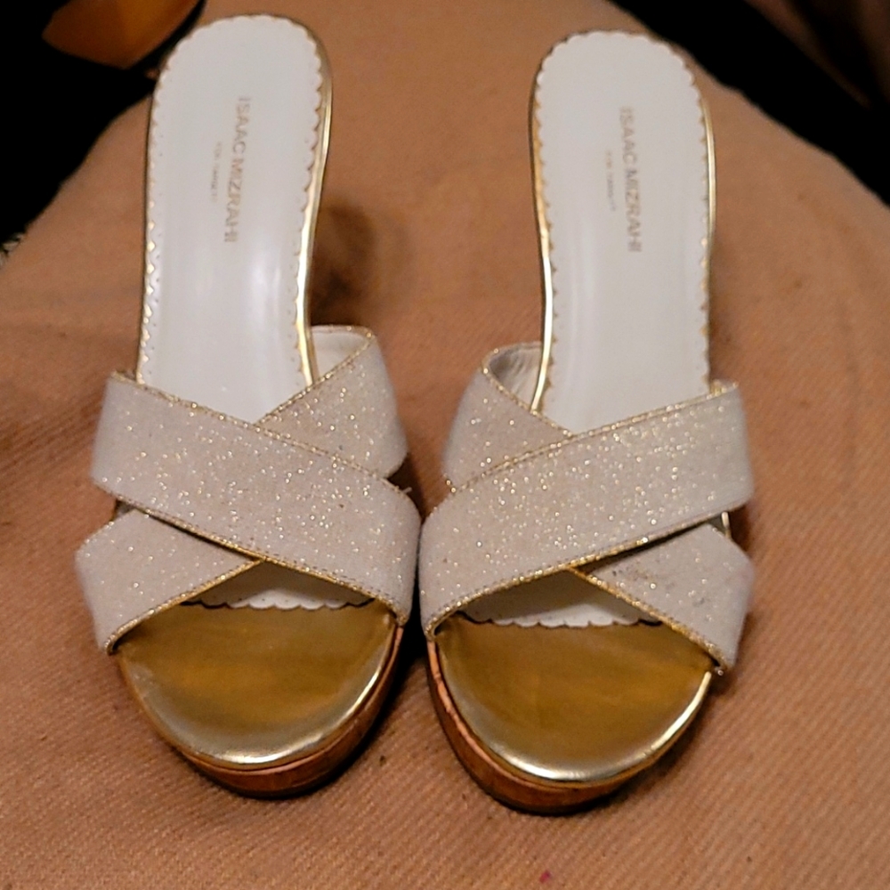 Gold Wedges